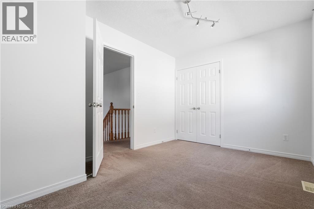 287 Westmeadow Drive Unit# Upper Property Photo 12