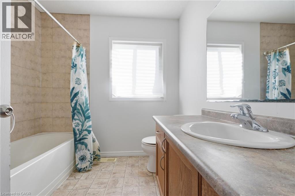 287 Westmeadow Drive Unit# Upper Property Photo 13