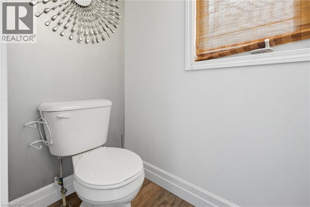 287 Westmeadow Drive Unit# Upper Property Photo 19