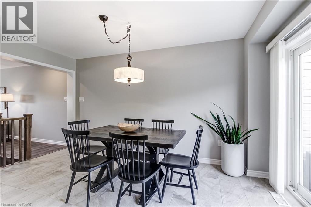230 Avonsyde Boulevard Unit# 3 Property Photo 18
