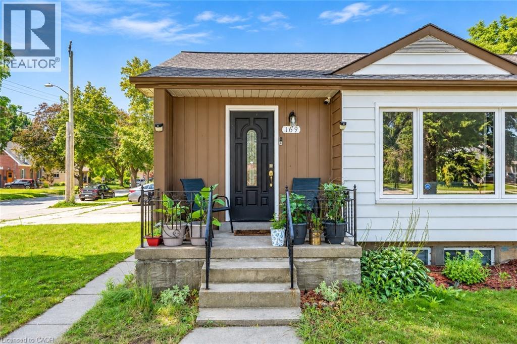 169 Bruce Street Property Photo 2