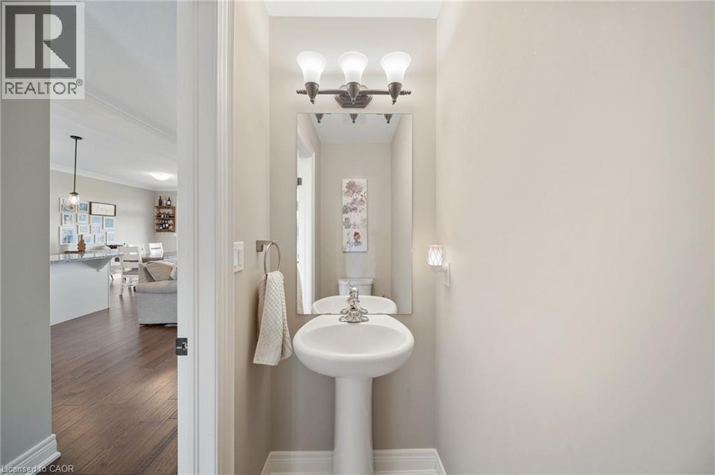 95 Lafayette Street E Property Photo 7