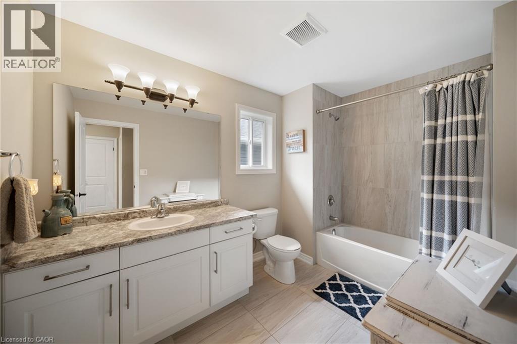 95 Lafayette Street E Property Photo 17