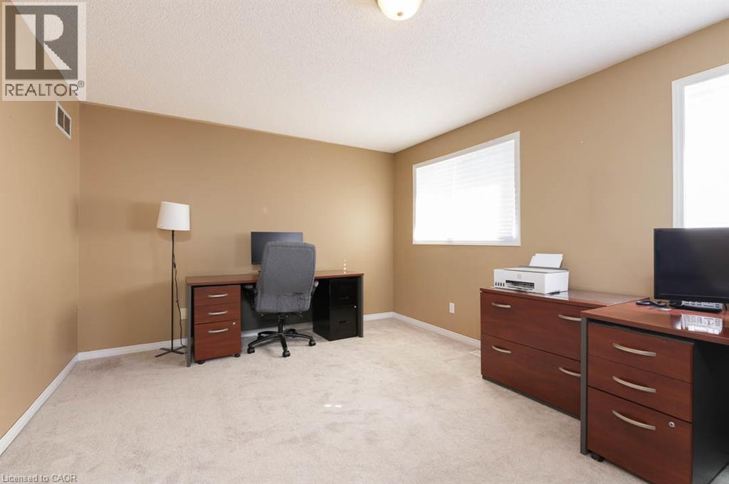 4345 Beverley Crescent Property Photo 9