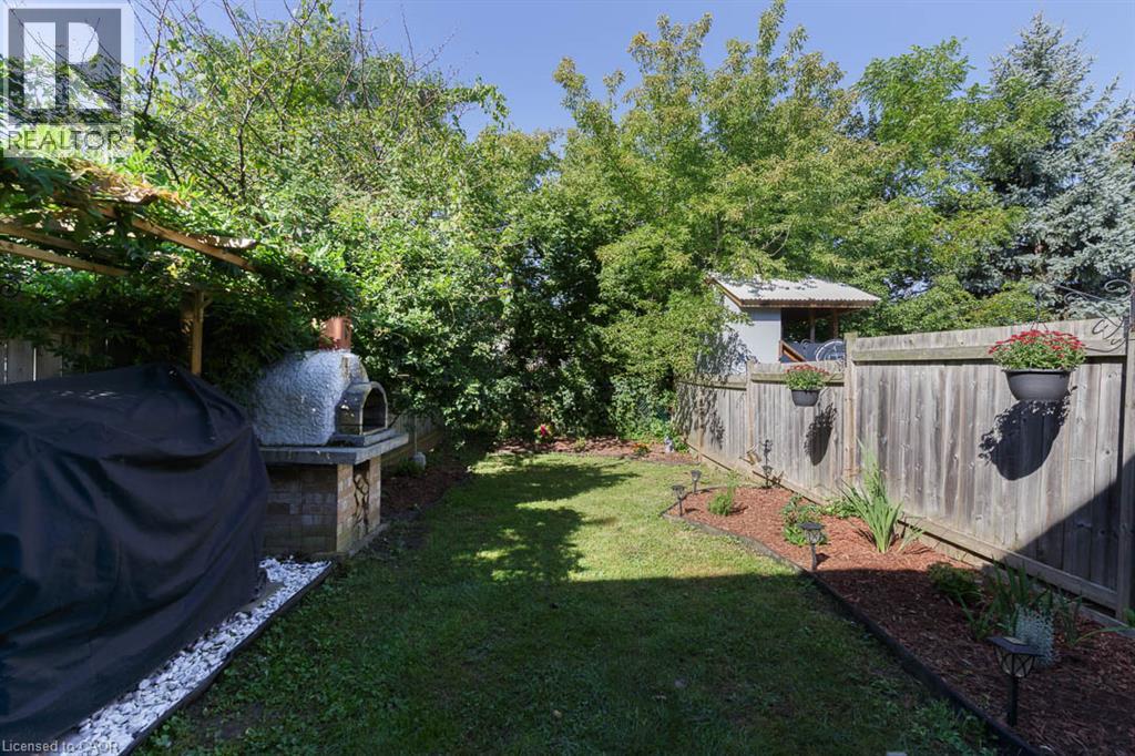 4345 Beverley Crescent Property Photo 15
