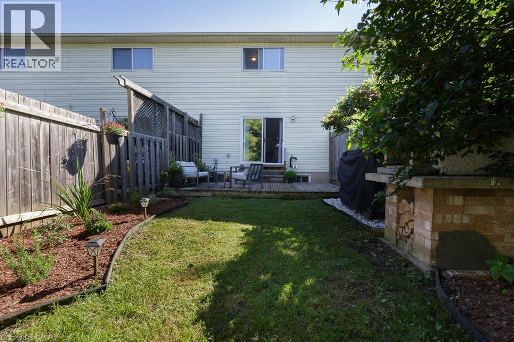 4345 Beverley Crescent Property Photo 16