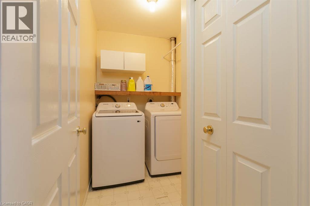 4345 Beverley Crescent Property Photo 18