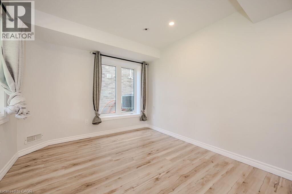 277 Dewdrop Crescent Unit# Lower Property Photo 13