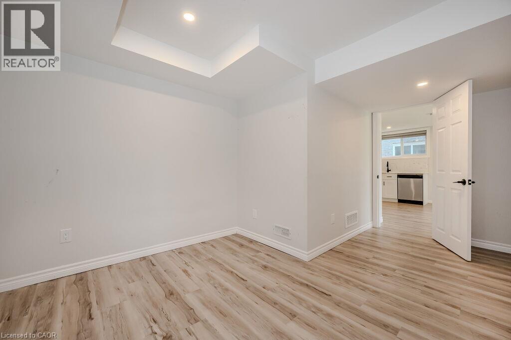 277 Dewdrop Crescent Unit# Lower Property Photo 16