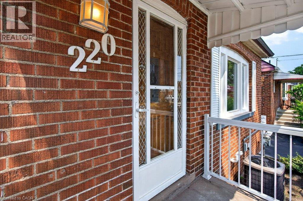 220 East 13th Street Property Photo 7