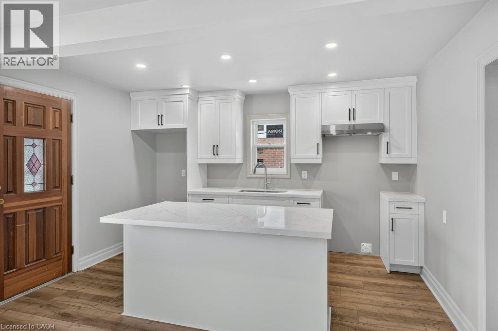 220 East 13th Street Property Photo 10
