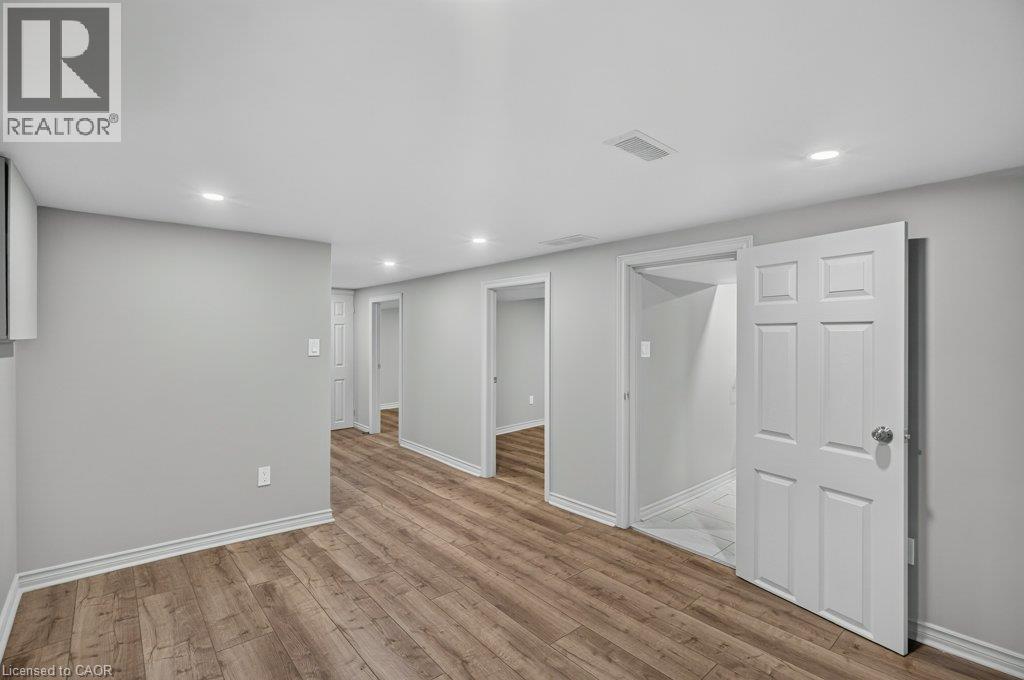 220 East 13th Street Property Photo 28