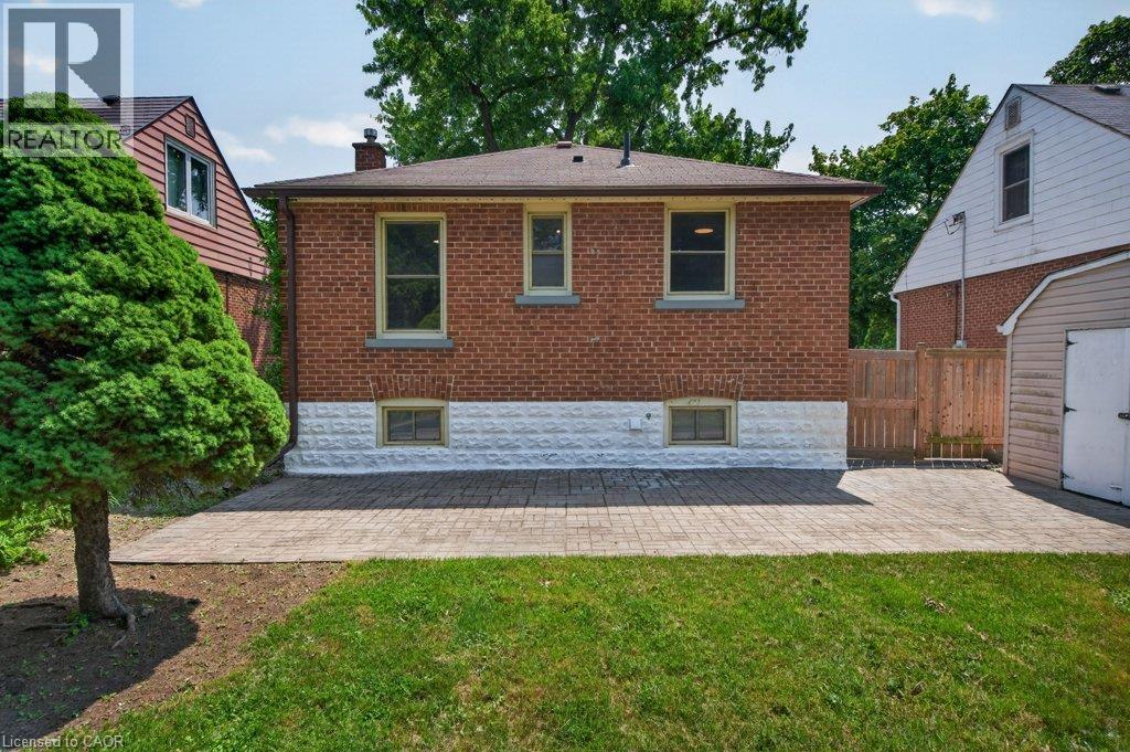 220 East 13th Street Property Photo 44