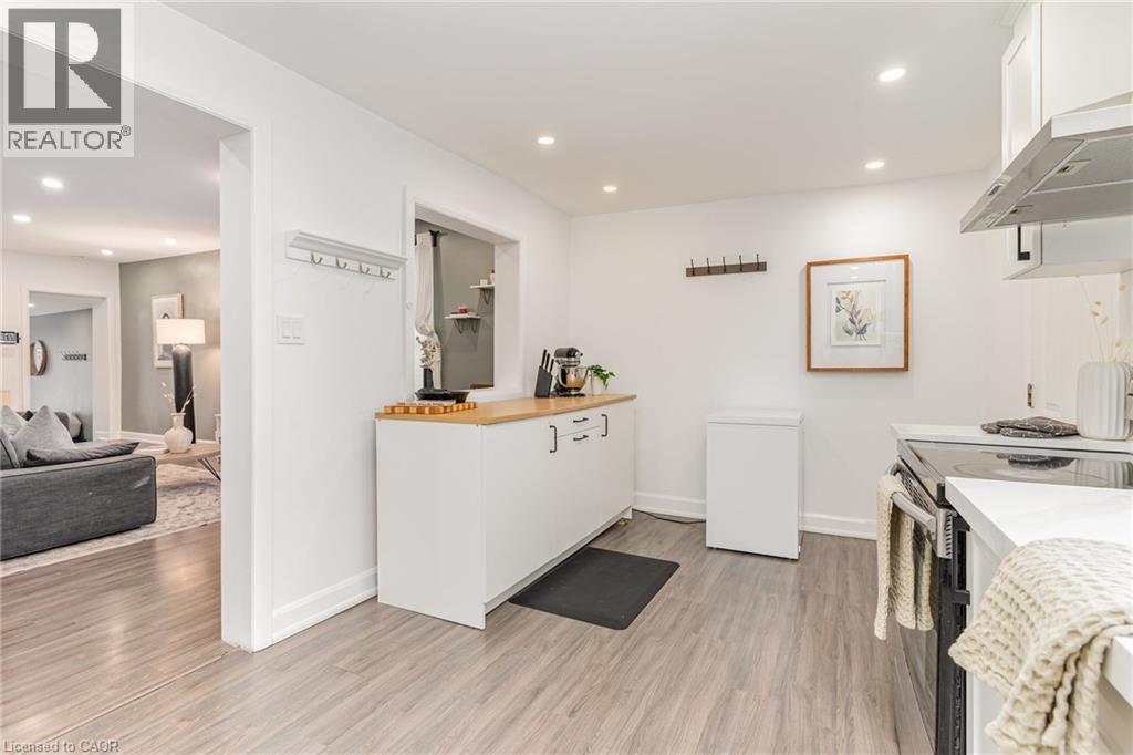 4 Robins Avenue Property Photo 5