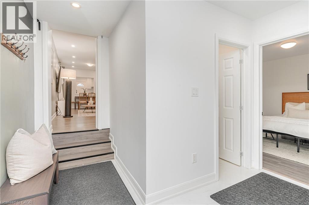 4 Robins Avenue Property Photo 8