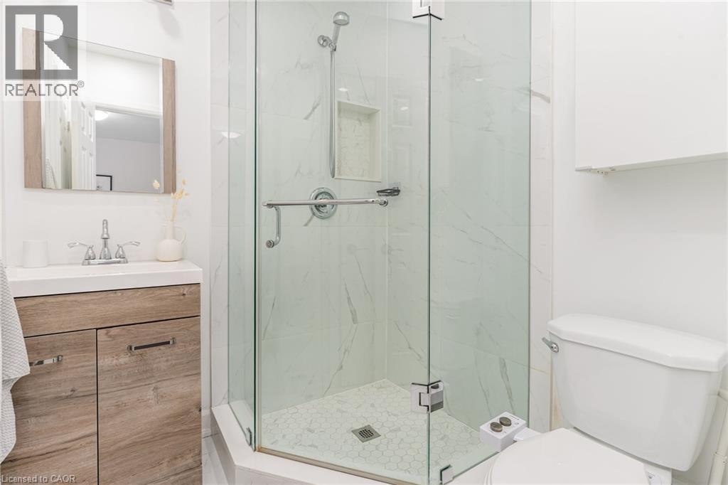 4 Robins Avenue Property Photo 13