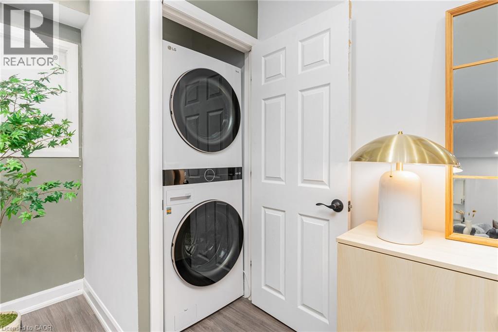 4 Robins Avenue Property Photo 19