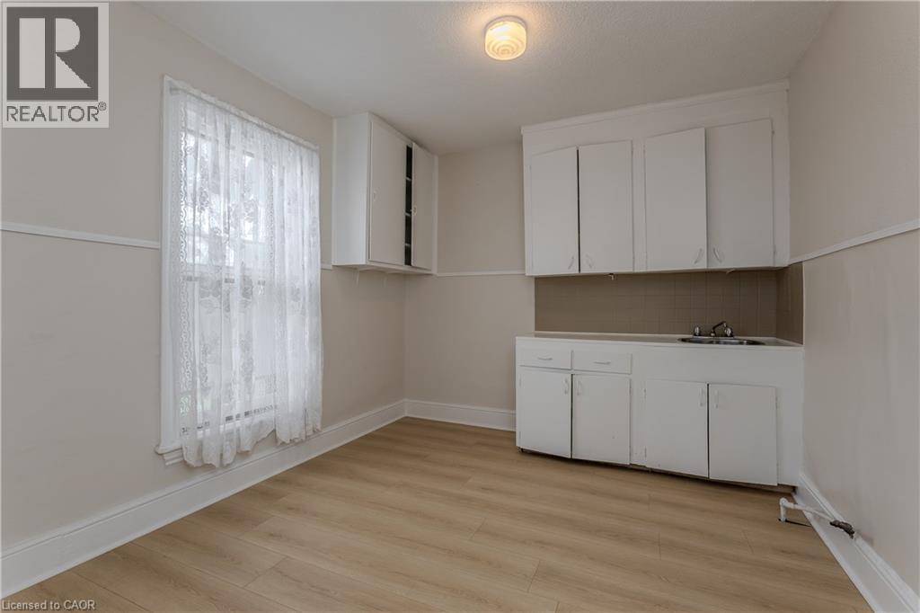 86 William Street Property Photo 26