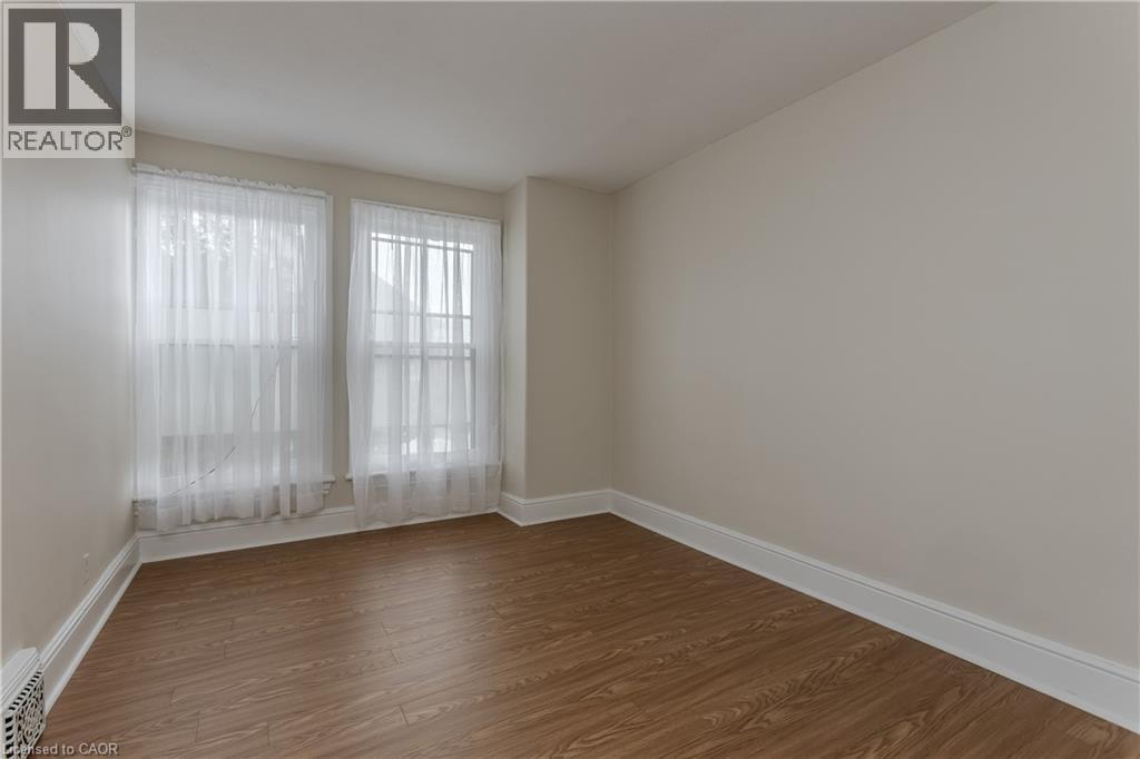 86 William Street Property Photo 29