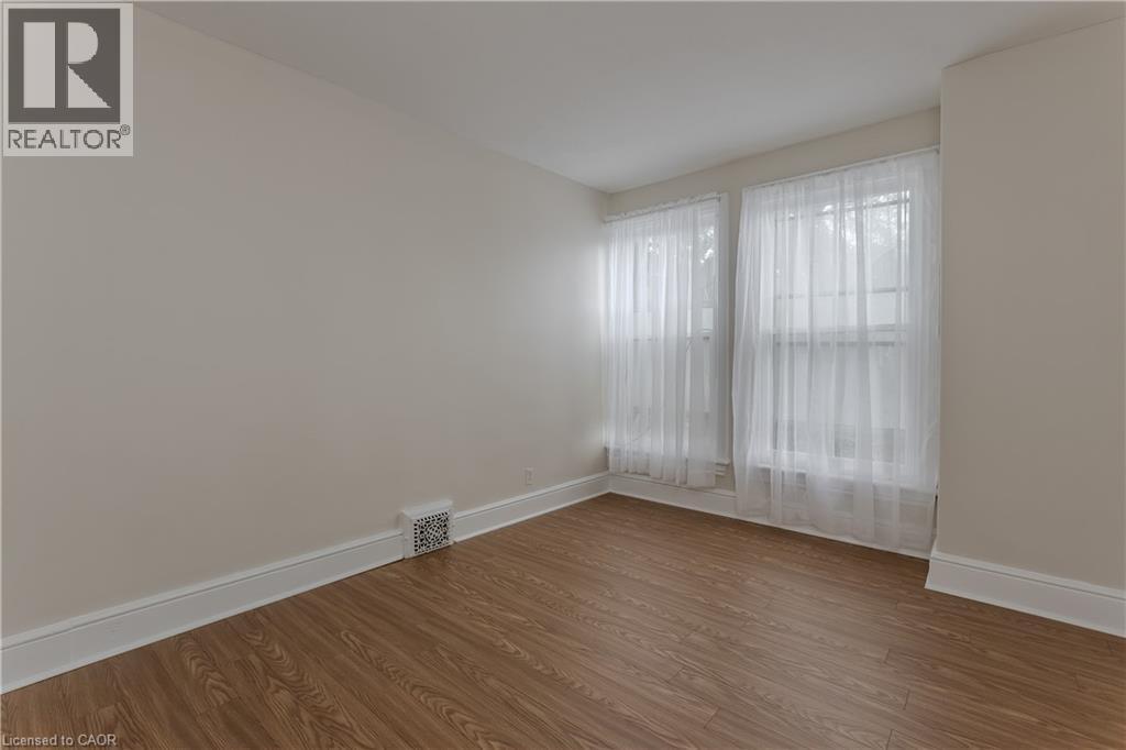 86 William Street Property Photo 30