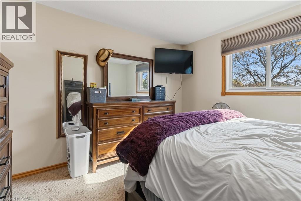 47 Abeles Avenue Property Photo 22
