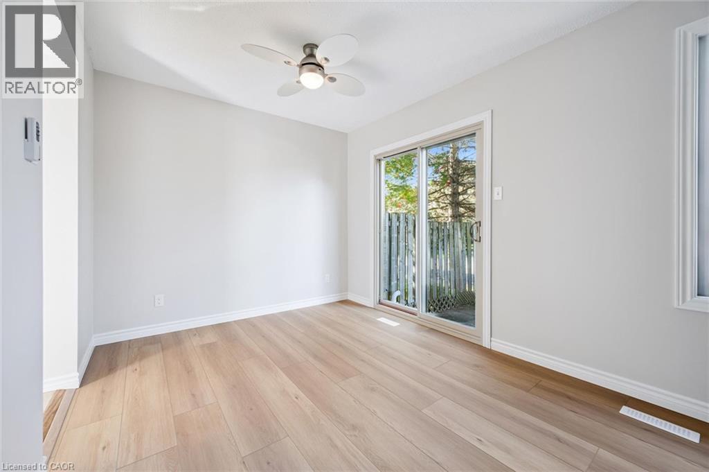 375 Kingscourt Drive Unit# 40 Property Photo 14