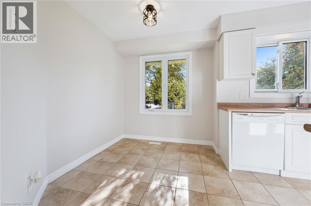 375 Kingscourt Drive Unit# 40 Property Photo 18
