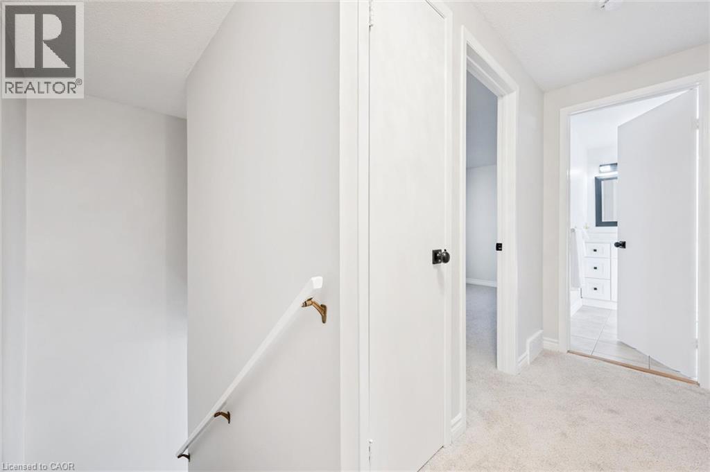 375 Kingscourt Drive Unit# 40 Property Photo 28