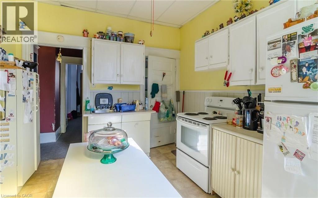 85 Locke Street S Property Photo 8