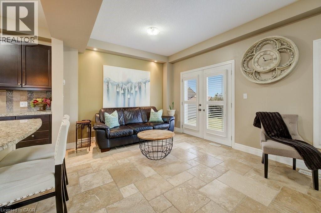 300 Watervale Crescent Property Photo 17