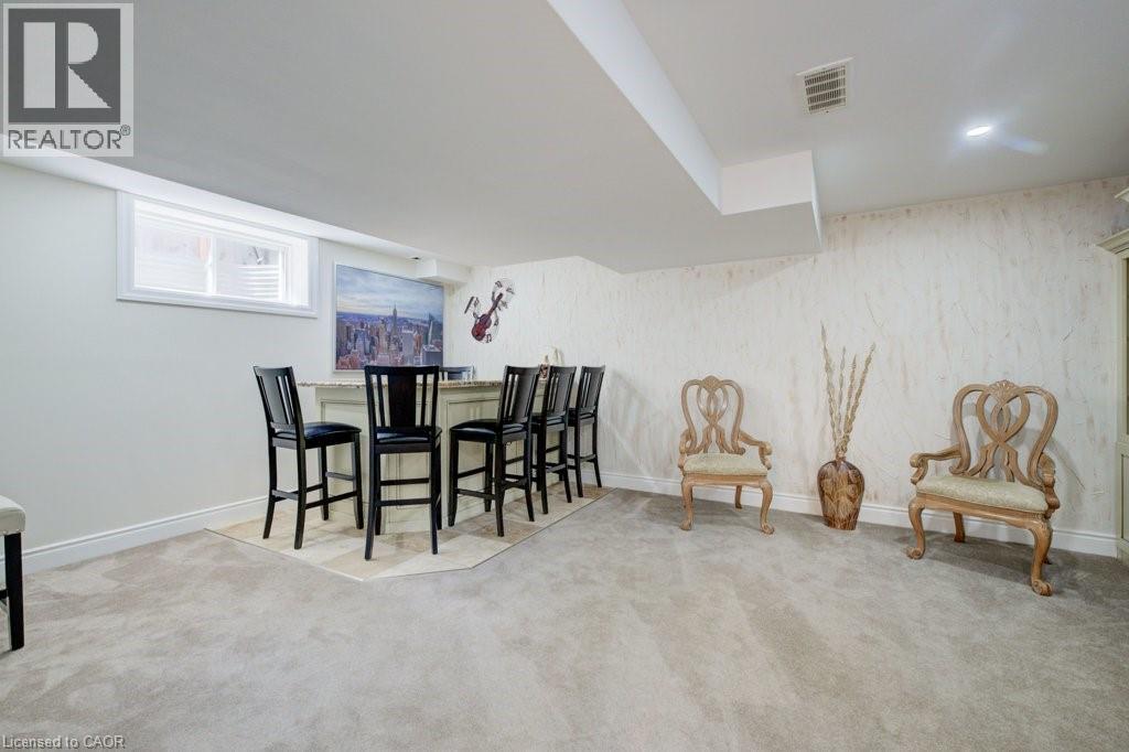 300 Watervale Crescent Property Photo 32