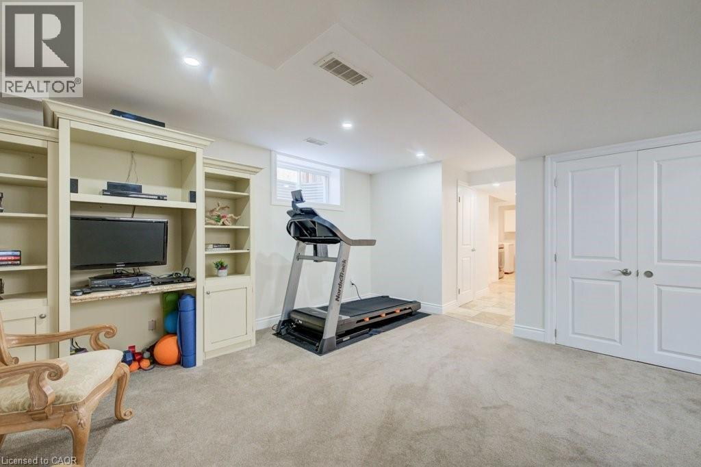 300 Watervale Crescent Property Photo 34