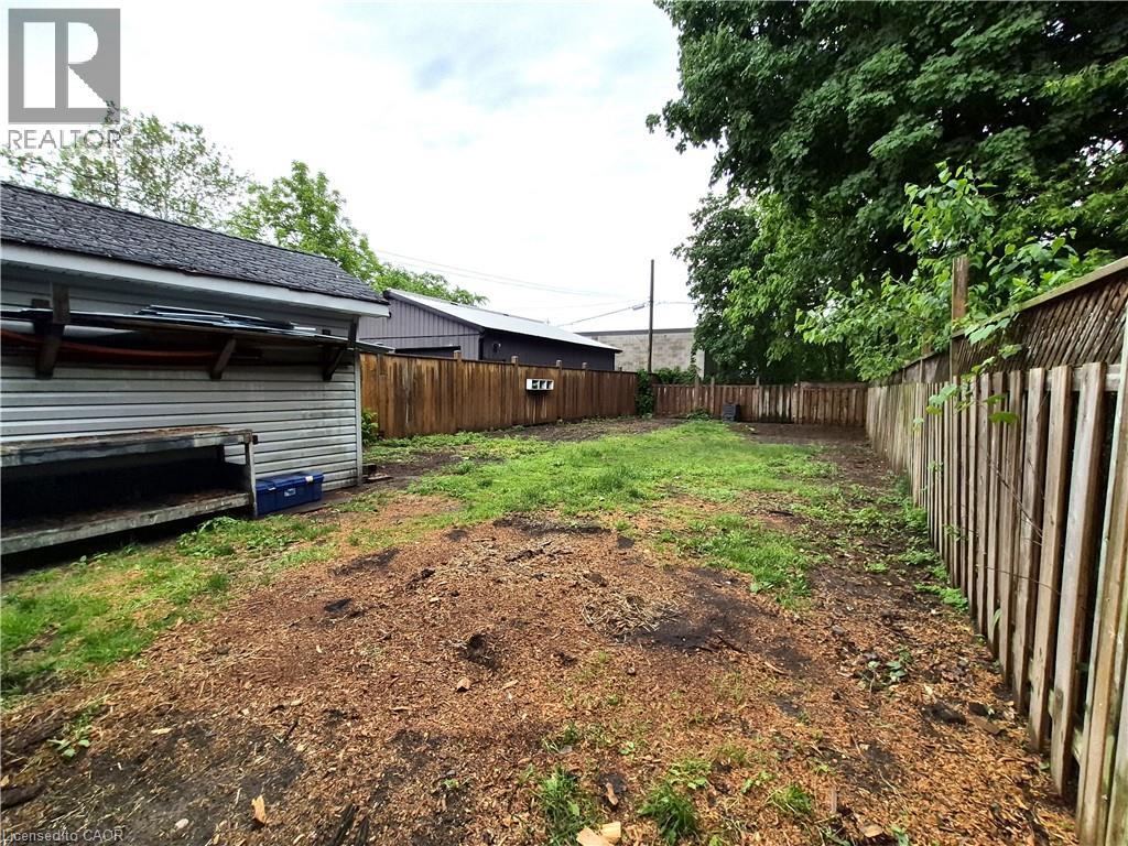 119 Norfolk Street S Property Photo 27