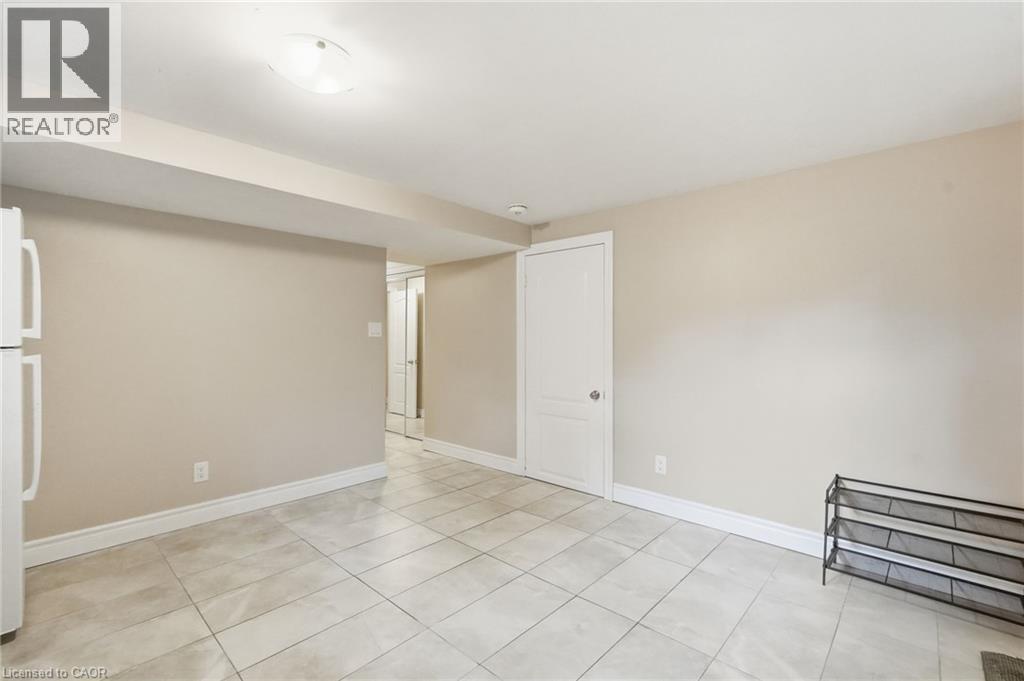 8 Emming Court Property Photo 38