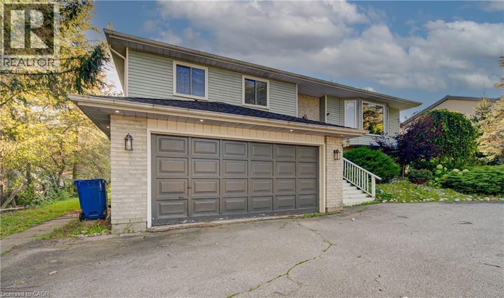 11 Brock Road S Property Photo 1