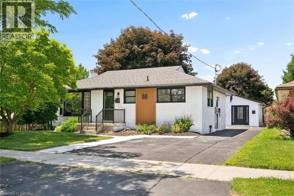 88 Woodhaven Road Property Photo 1