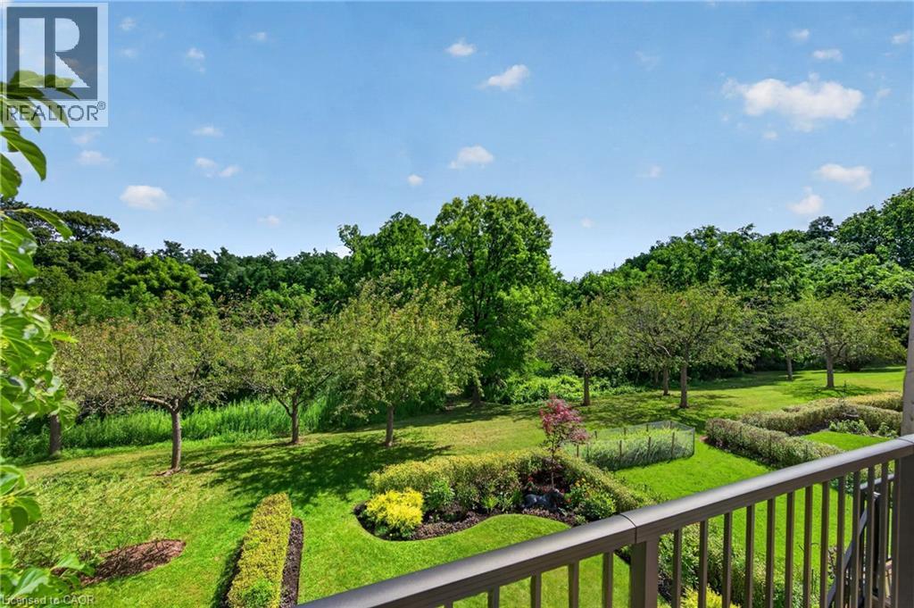 112 Fairwood Place W Property Photo 1