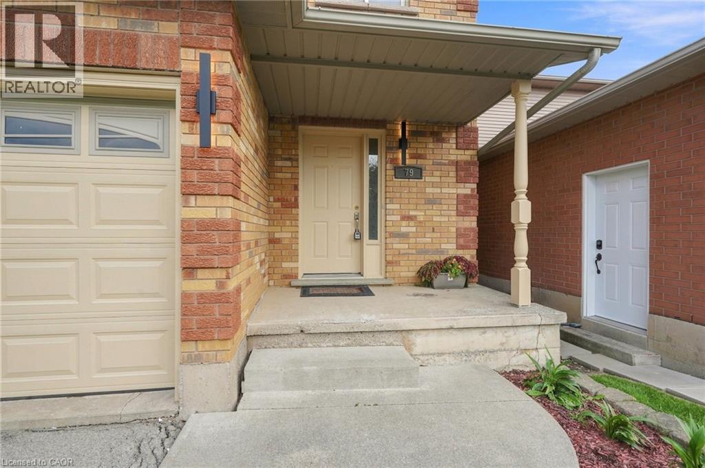 79 Lynnette Drive Property Photo 3