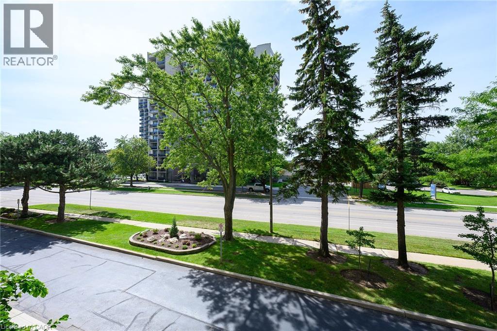 1359 White Oaks Boulevard Unit# 205 Property Photo 11