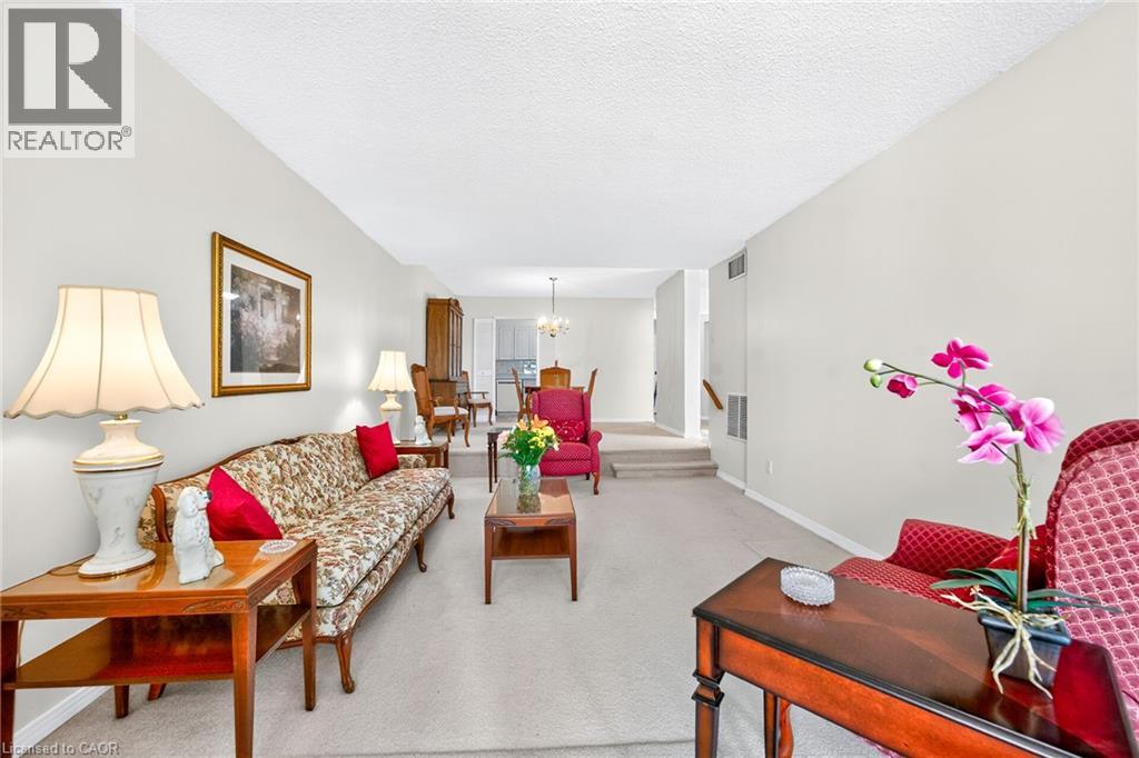 1359 White Oaks Boulevard Unit# 205 Property Photo 12