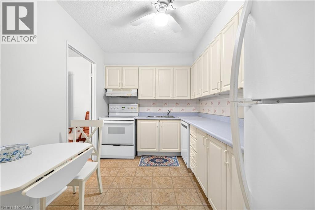 1359 White Oaks Boulevard Unit# 205 Property Photo 13