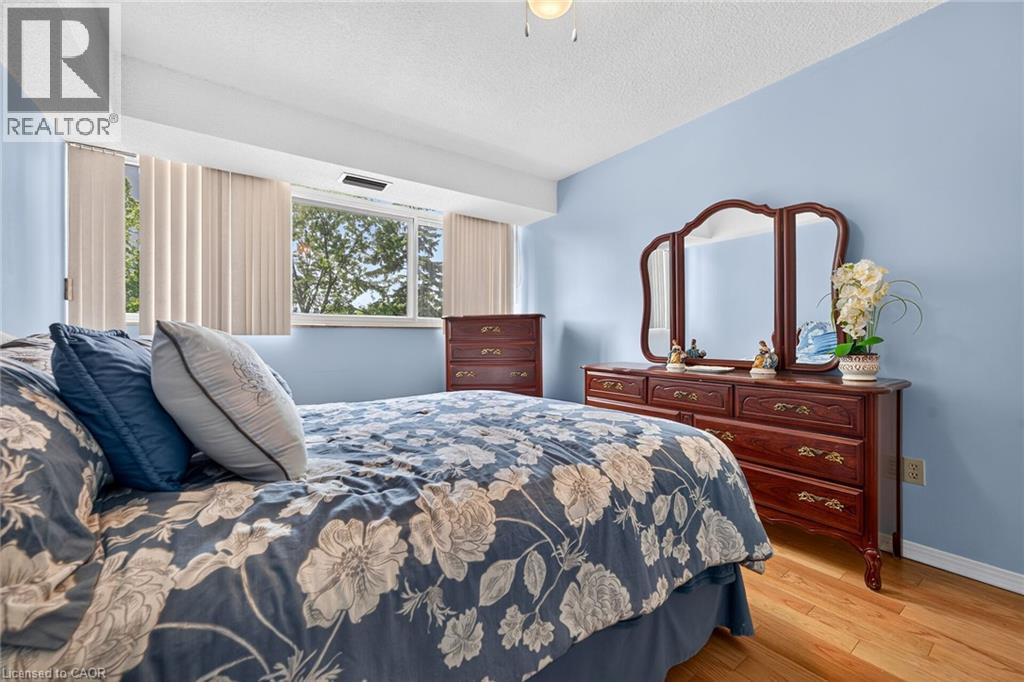 1359 White Oaks Boulevard Unit# 205 Property Photo 21