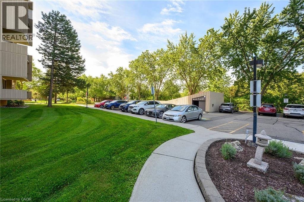 1359 White Oaks Boulevard Unit# 205 Property Photo 35