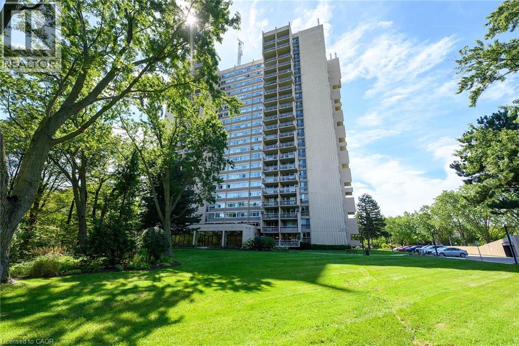 1359 White Oaks Boulevard Unit# 205 Property Photo 36