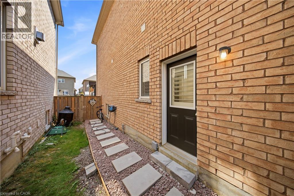 114 Chaumont Drive Property Photo 3