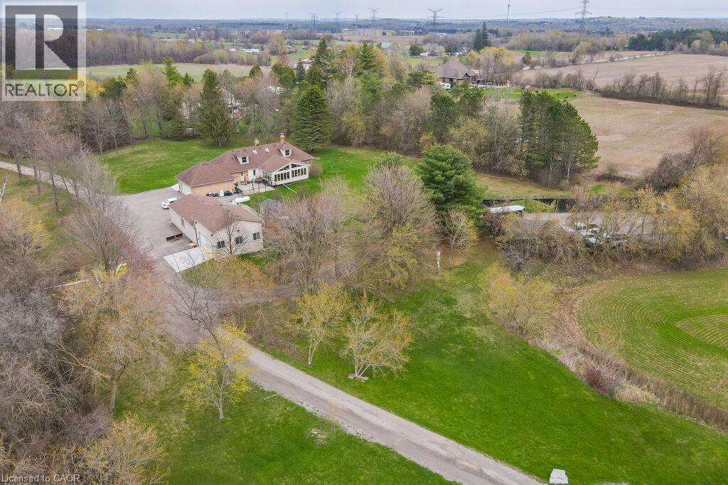 4290 Victoria Road S Property Photo 5