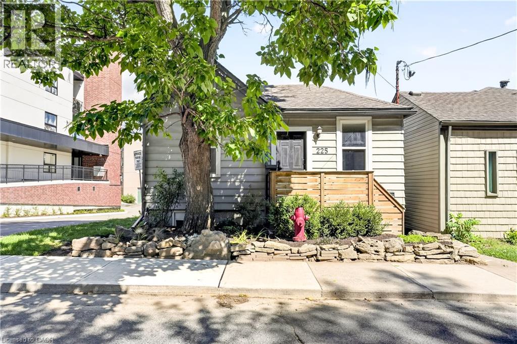 225 Charlton Avenue E Property Photo 1
