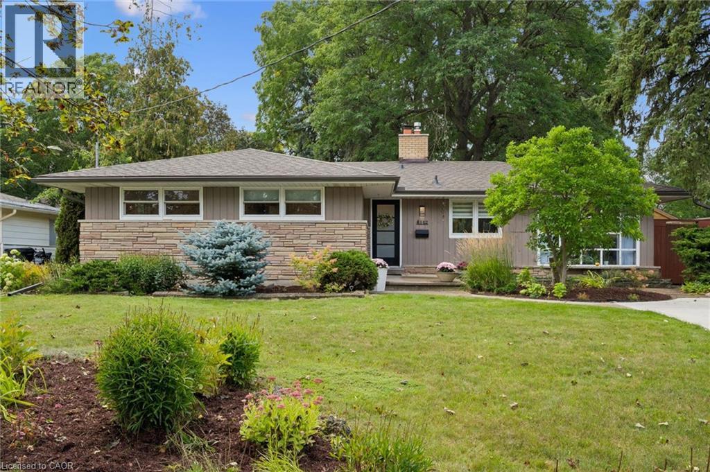 142 Stonybrook Drive Property Photo 1