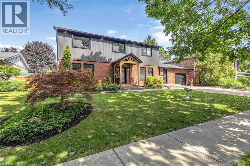 9 Rollingwood Crescent Property Photo 1