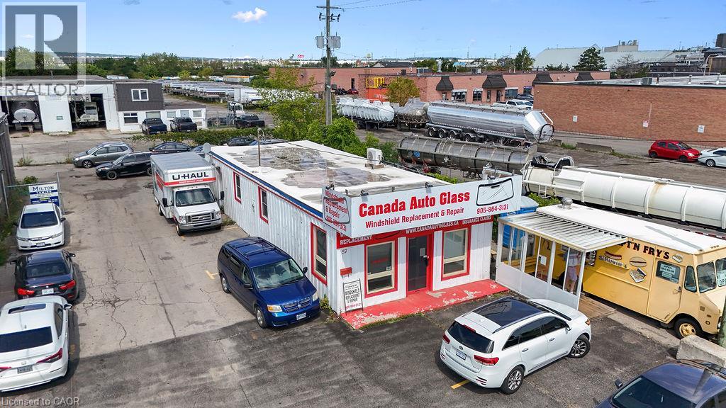 57 Steeles Avenue E Property Photo 1